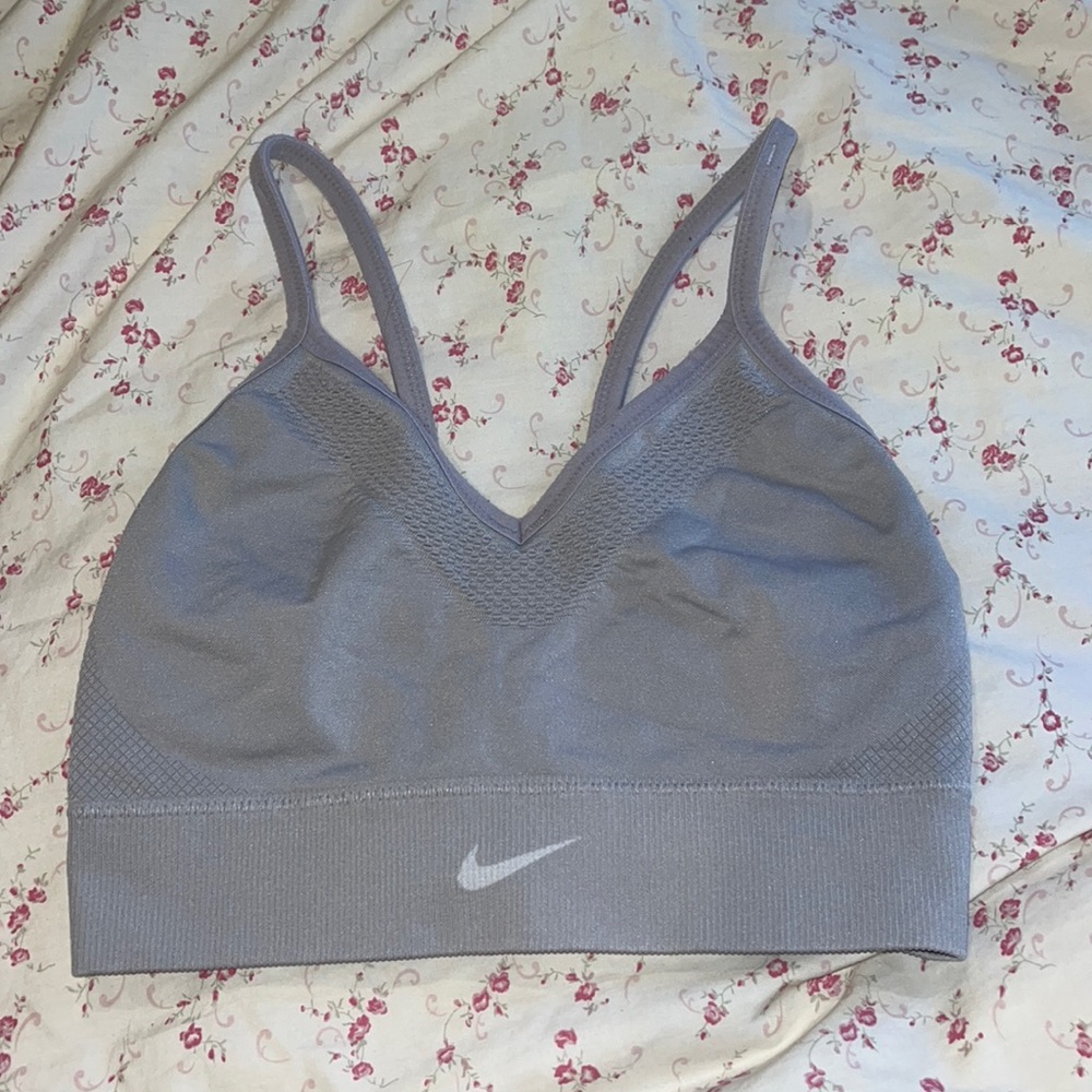 nike sports bra